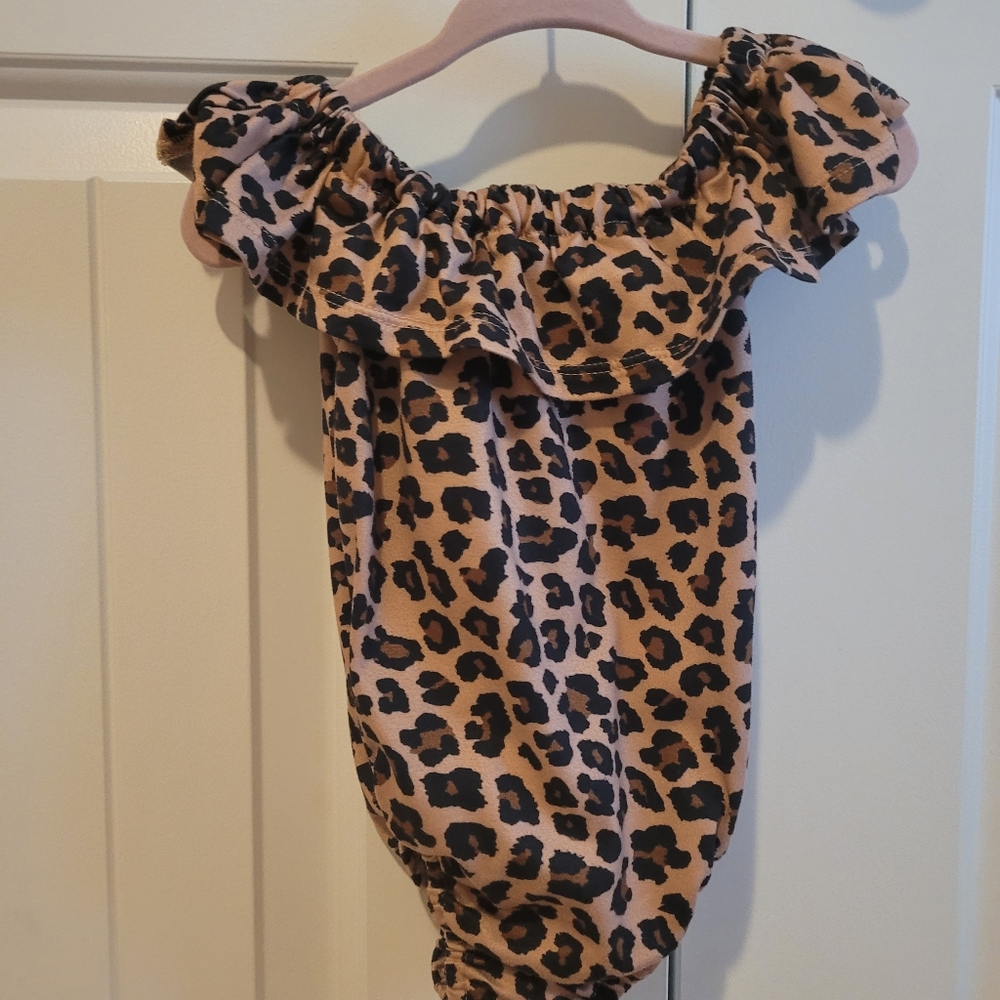 Adorable Bailey Blossom ruffled onsie size 12-18 months
